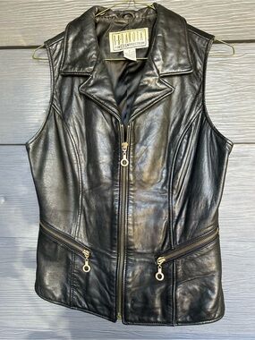 Vintage black leather vest w/zip